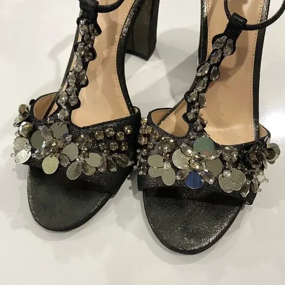 Vince Camuto Beaded Block Heels 8.5 Serafine Jeweled Suede T-Strap Heels - Picture 5 of 10